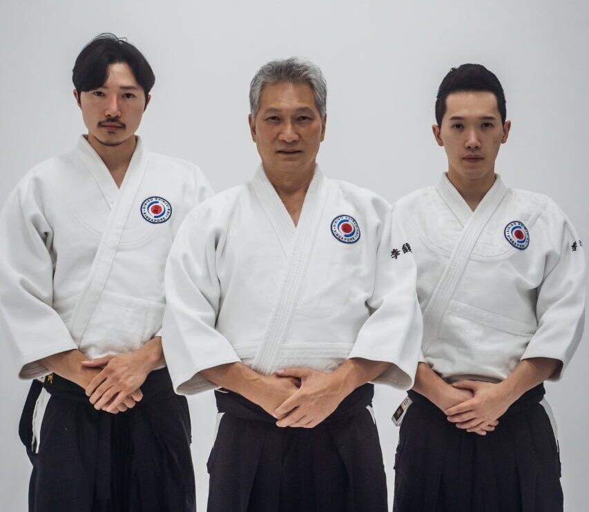 Featured Image For The Balance Between Tradition And Digitalisation