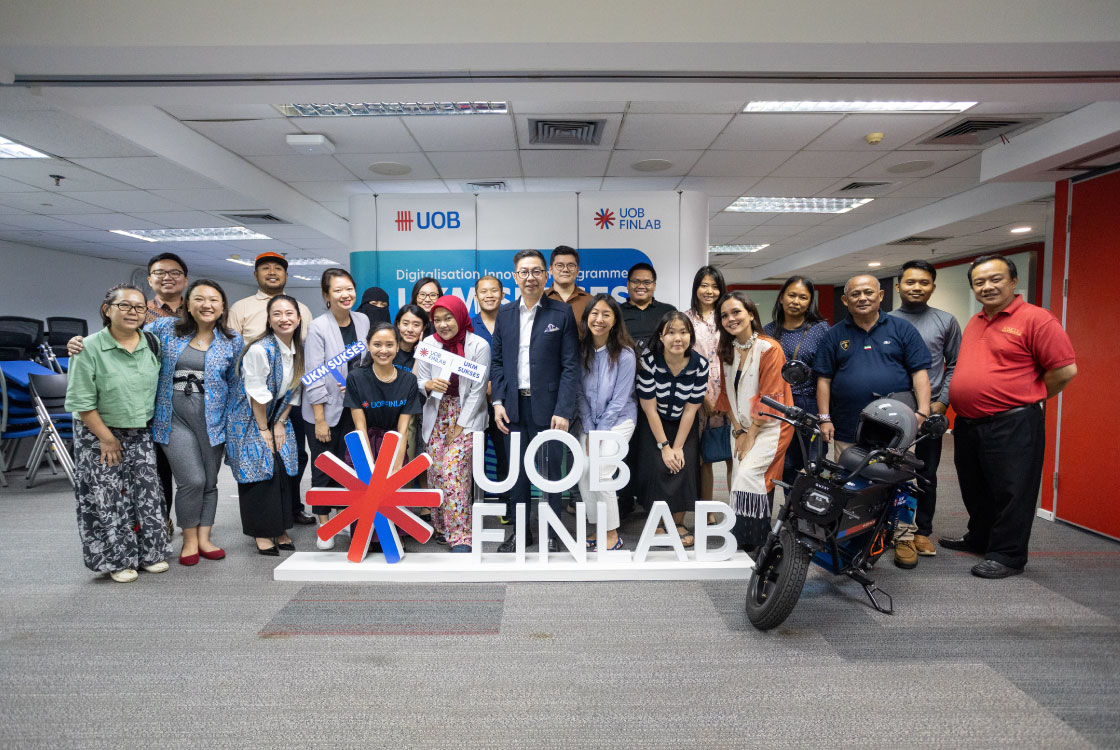 Group Photo Indo - Digitalisation Innovation Programme - Ukm Sukses X Apindo 2024 Recap