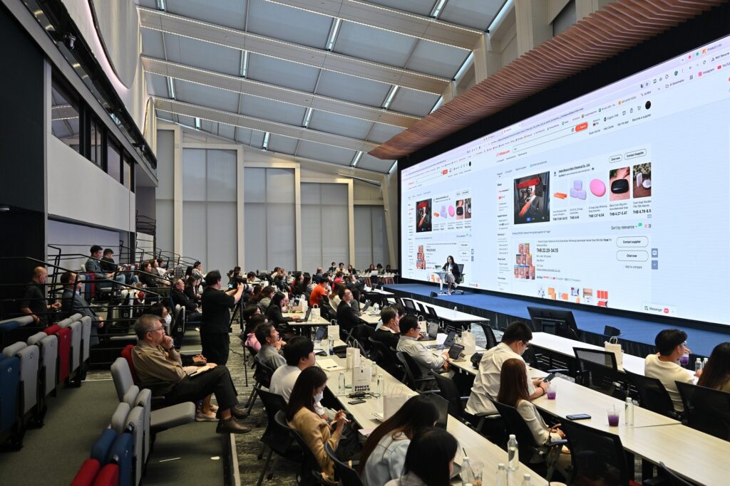 Workshop 2 ลุยตลาด B2B ทั่วโลก โดย Alibaba - Uob Finlab Thailand Supports Thai Smes For International Expansion With The E-Commerce Accelerator Programme (Eap)